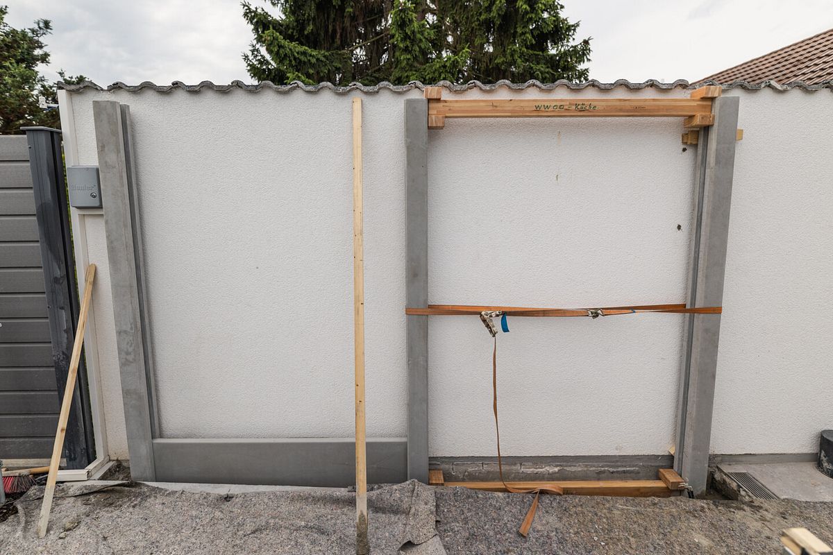 Die Stützpfosten der WWOO aus Beton sind besonders schwer und robust