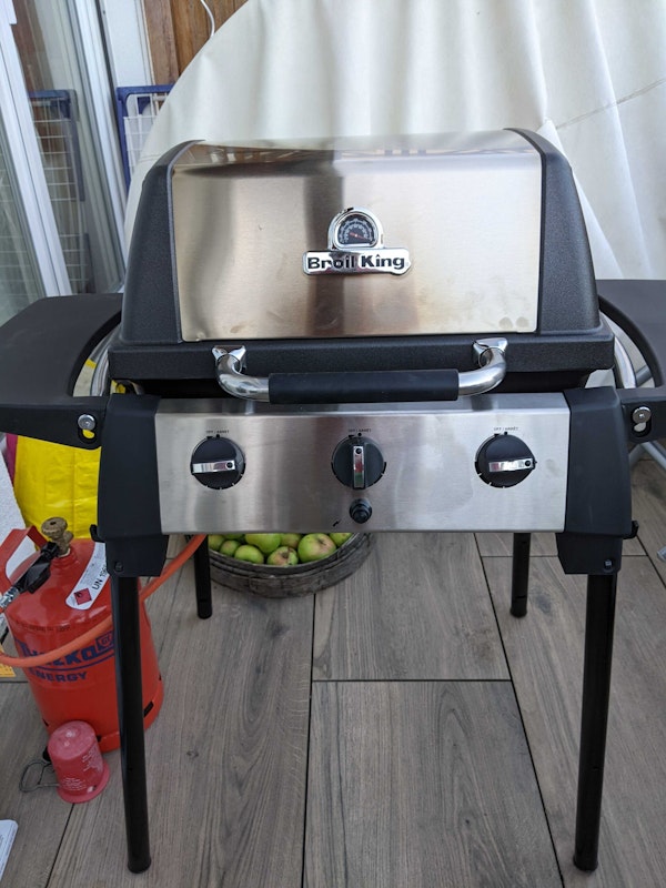 Gasgrill Broil King Porta Chef Content Bild Gasgrill Broil King Porta Chef Content Bild