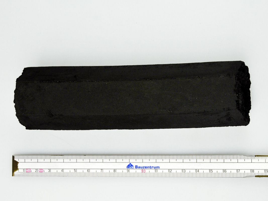 Die Briketts sind bis zu 18cm lang