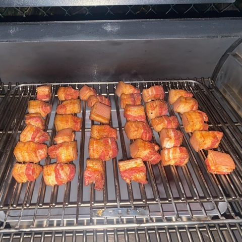 Pork Belly Burnt Ends auf dem Traeger Timberline Pelletgrill