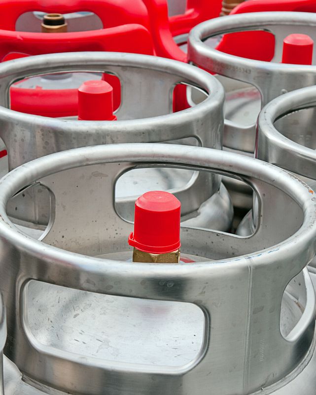 Gasflasche mit rotem Sicherheitsverschluss