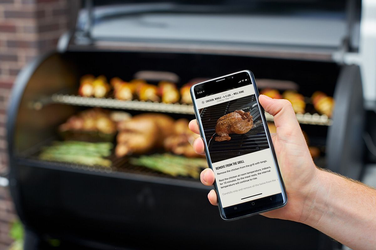 Die Smokefire EX Modelle von Weber sind smarte Gasgrills