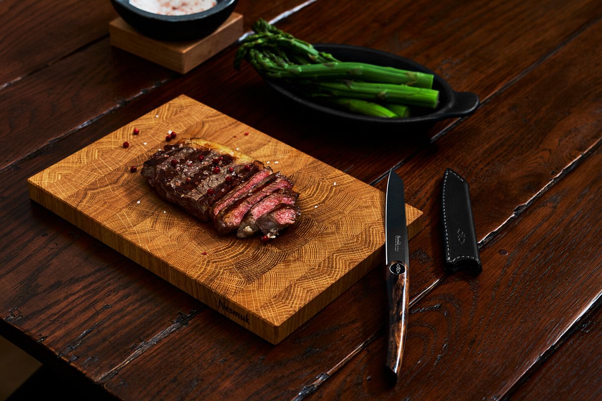 Das edle Steakmesser von Nesmuk im Einsatz