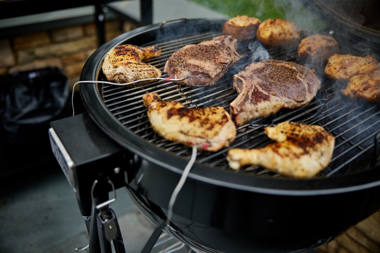 Weber Holzkohlegrill SUMMIT KAMADO E6 