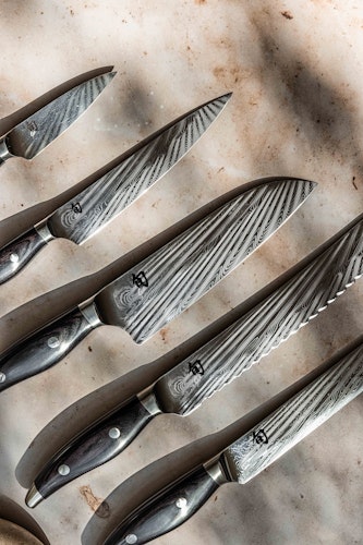KAI Brotmesser SHUN NAGARE BLACK 9" (23,0 cm)