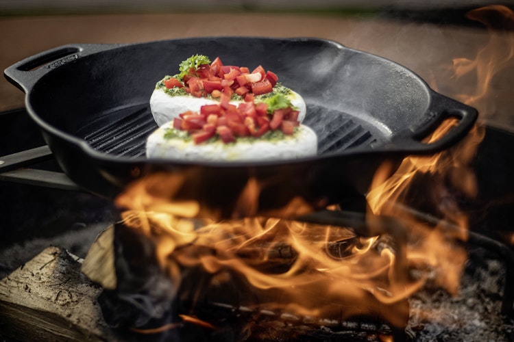 Petromax Grill-Feuerpfanne mit Henkel