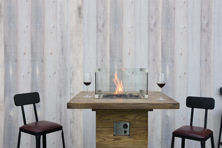 Gardenforma Gas Feuerstelle Rova Bar in Holzoptik