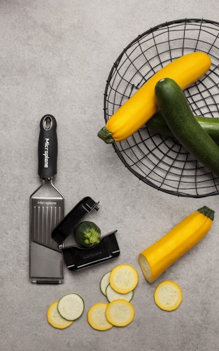 Microplane Profi-Gemüsehobel GOURMET Schwarz
