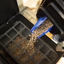 Vorschaubild Broil King Pellet-Behälter