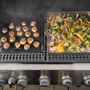 Vorschaubild Weber Gasgrill SUMMIT FS38X E Smart Grill