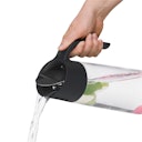 Vorschaubild WMF Nuro Wasserkaraffe mit Griff, 1 l, schwarz