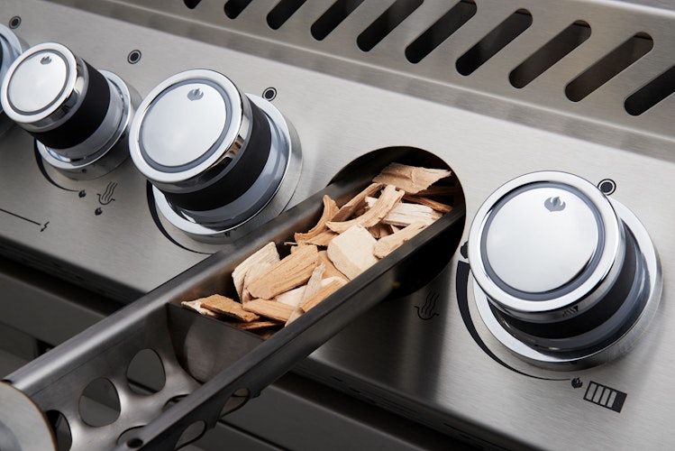 NAPOLEON Gasgrill PRESTIGE PRO 825, Edelstahl, inkl. Drehspieß