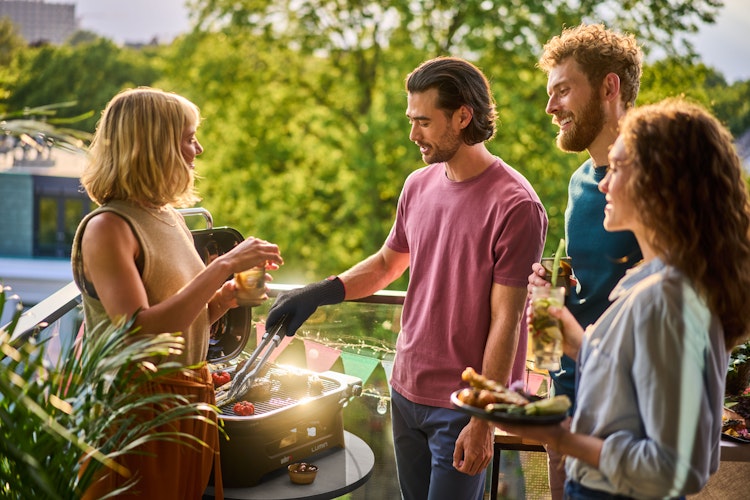 Weber Elektrogrill LUMIN mit Stand - Black