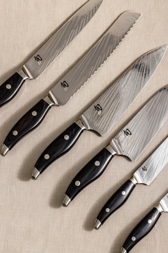 KAI Brotmesser SHUN NAGARE BLACK 9" (23,0 cm)