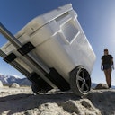 Vorschaubild YETI Kühlbox auf Rädern ROADIE 48