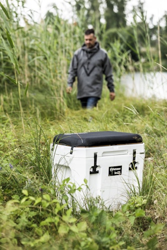 Petromax Sitzkissen für Kühlbox 25 l Schwarz