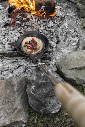 Petromax Lagerfeuerpfanne aus Gusseisen