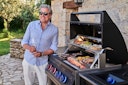 Vorschaubild NAPOLEON Gasgrill Oasis Compact 105, Mattschwarz, mit BIG32-1 und Einbau SIZZLEZONE