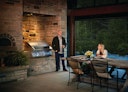 Vorschaubild NAPOLEON Einbau-Gasgrill 700-Series 38", Edelstahl inkl. Drehspieß - Restposten